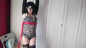 Oh wow im feeling so hot even when i dress like a man in this outfit