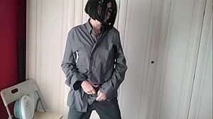 Oh wow im feeling so hot even when i dress like a man in this outfit