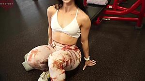 Gym Pick Up Queen Of Ass Workout Told Photographer Hot Sex With Great End In Leggings