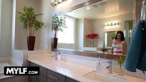 Grab Strapon For Big Ass Lesbian Squirting Sex With Cunilingus