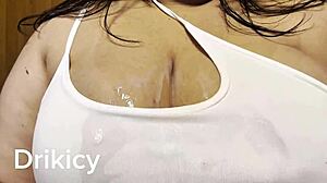 Joi - Vem Punhetar Para Esses Peit�es Deliciosos Que Voc�s Estavam Com Saudades!