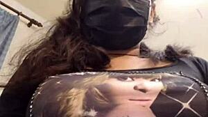 I see indian girl in live video session