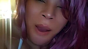 Camgirl angelg shows off sexy babe moves