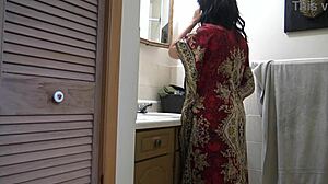 Oh god, my pakistani stepmom got shocked when I accidently came inside her pussy during rough sex.