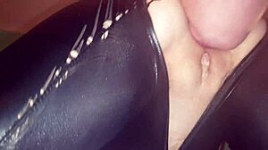 Amateur 52yo mature belle plays with herself