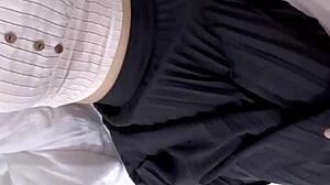 em gái văn phòng lồn hồng ẩm ướt với fingering