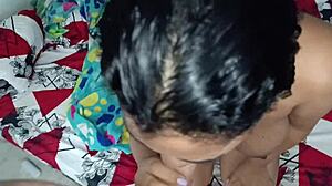 es toda tímida pero sabe chupar polla esta colombiana embarazada en blowjob