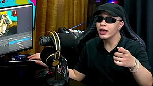 bianca demarchi mostra a silhueta do seu corpo morde a orelha do ruan e o pescoço que tesão - podcast pãpum no barraco