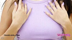 Stunning College Student Reveals Perfect Body in Casting Interview on Sofa