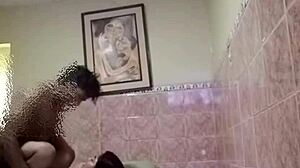 me encontré con mi ex y nos fuimos a pasar tiempo juntos mientras esperaba en casa