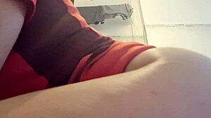 Gostosa rebolas with calcinha intriguingly