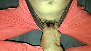 Hot indian aunty tight pussy craving for sex!