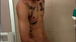 Hermanastra pequeña cachonda le gusta que su hermano se la folle duro - porno en español historia completa