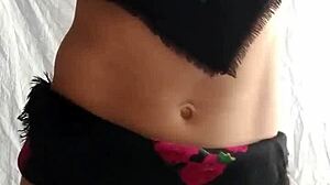 cross mariana shakes her big ass and body in a sexy dance routine