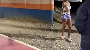 whoa, check this esposa goin wild transando right on those train tracks live 😈🚂