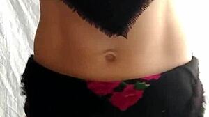 cross mariana shakes her big ass and body in a sexy dance routine