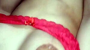 sexy colegiada mandando guebo y masturbándose with dildo in homemade video