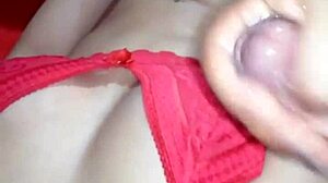 sexy colegiada mandando guebo y masturbándose with dildo in homemade video