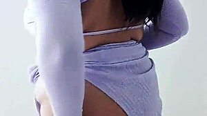 agente inmobiliaria vende propiedad cambiando por coño caliente con tetas grandes y culo gordo!