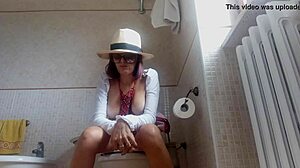 Amateur Brunette With Big Tits Farts On Hidden Toilet Cam