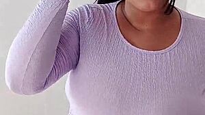 agente inmobiliaria vende propiedad cambiando por coño caliente con tetas grandes y culo gordo!