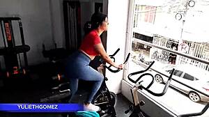 At The Gym I Give My Stepfather A Great Blowjob While The Trainer Is Watching Us Casero Real