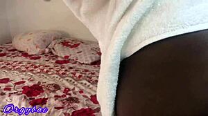 Chatting about a milf who's home alone today