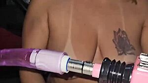 Silêncio Que O Professora Milf Esta Dando A Aula