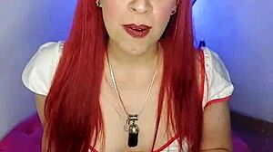 un pito corto consulta a la enfermera gauchita sobre su pene pequeno. ella lo humilla con instrucciones de masturbacion en el hospital.