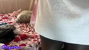 Chatting about a milf who's home alone today