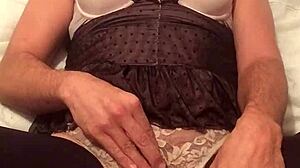 enjoying a pissing game session