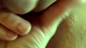 fingers massage salem swallows during gspot oral reiki session with pussycat