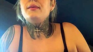 i get so turned on watching that gym girl in sao paulo my pussy gets wet dripping down my legs with small tits and belly showing