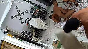 gosto de ver ela levando uma surra de rola fazendo gangbang com latinas