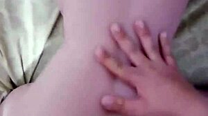 mujer nalgona le gusta coger with shaved pussy. Sexy latina wife moans in homemade sex.