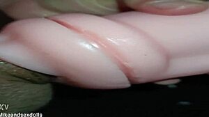 trailer kissy me hace una mamada with cumshot handjob