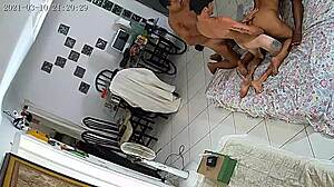 gosto de ver ela levando uma surra de rola fazendo gangbang com latinas