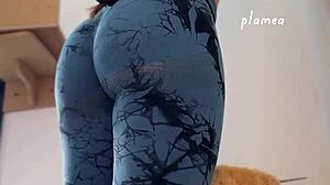 Perfect round ass girl showing off some skills