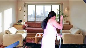 Intense Fucking With Cleaning Lady Agarabas