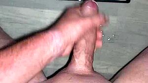 Hommage To Bagdousch - Raw Cumshot Explosion In Intense Action Scene!