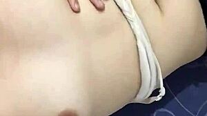 Filipina girlfriend masturbates in homemade video while feeling extremely aroused