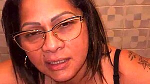 Mi madrastra finds me masturbating with her thong and sucks me part 1