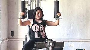 Gym Babe Gets Shaved Pussy Licked And Fucked With Cumshot Facial