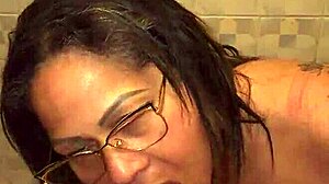 Mi madrastra finds me masturbating with her thong and sucks me part 1