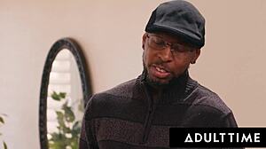 I got caught masturbating and rode the nerdy Airbnb owner's dick as slutty Victoria Voxxx