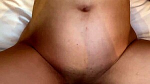 Descriptive Sexy brunette with big ass fucked by foreigner in colombia.