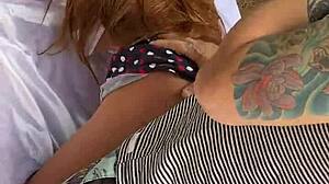 Linda Inteada Garota Enjoys Forceful Fucking with Sex Toy in Anal Play