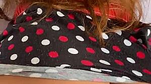 Linda Inteada Garota Enjoys Forceful Fucking with Sex Toy in Anal Play