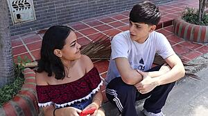 Chica Llama A Su Hermanastro Para Visitarla Y Follar Con Él En Porno Español