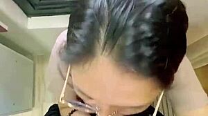 Cewek Indonesia Selingkuh Dengan Bosnya Sendiri Demi Uang In Homemade Video